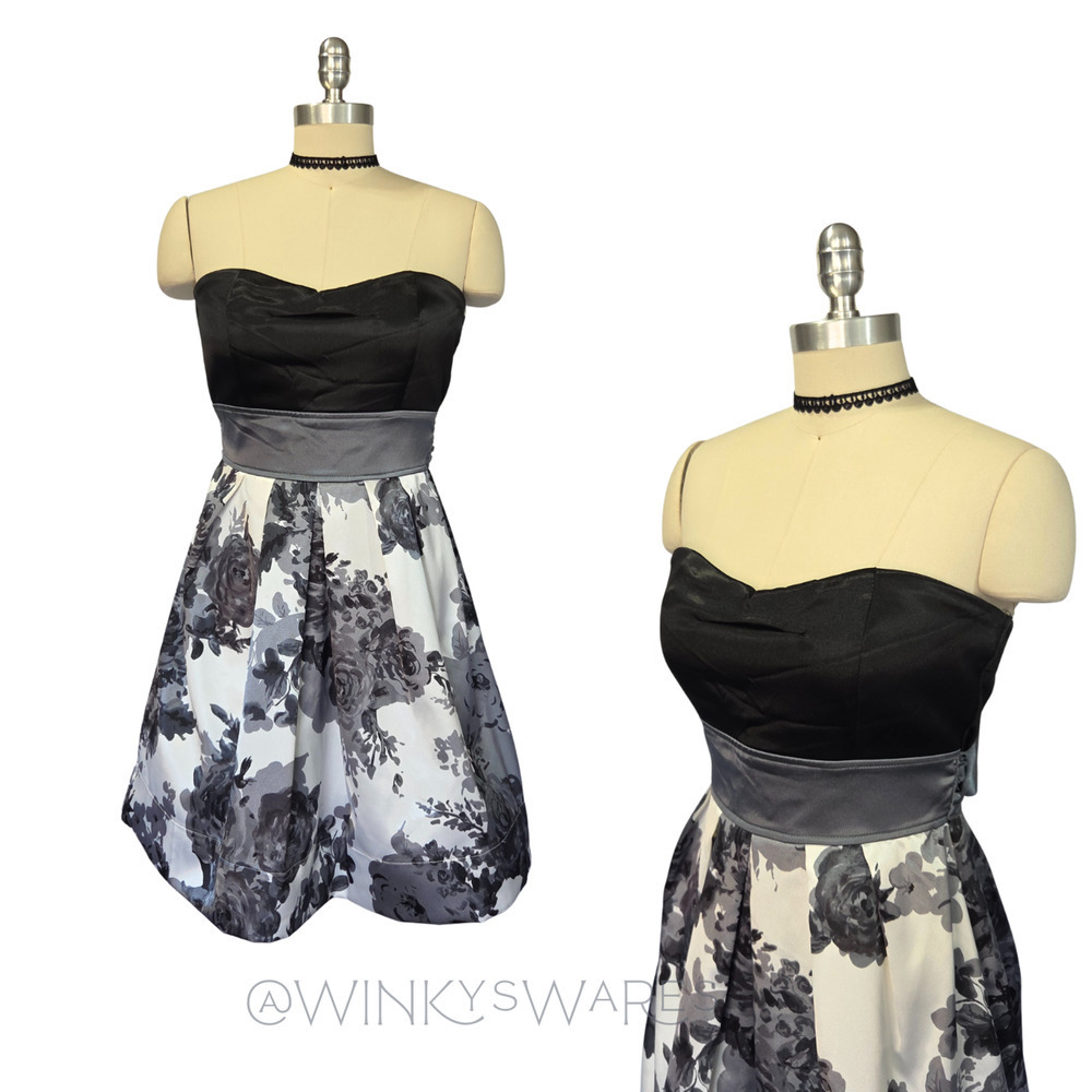 Vintage Y2K Fit & Flare Mini Dress Size 11 L Black White Floral Print Strapless